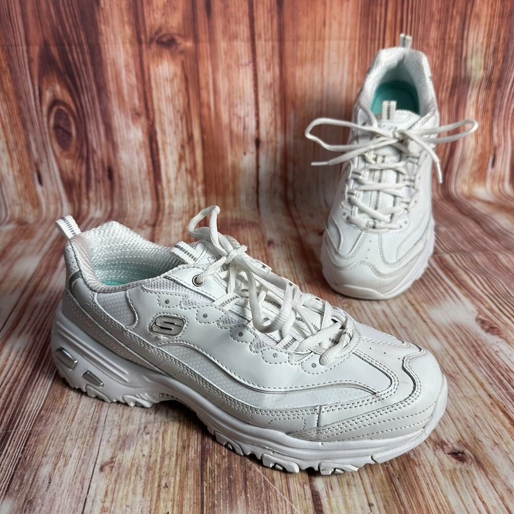 Skechers D'Lites Womens Sz 10 Wide White Leather Walking Sneakers Athletic Shoes